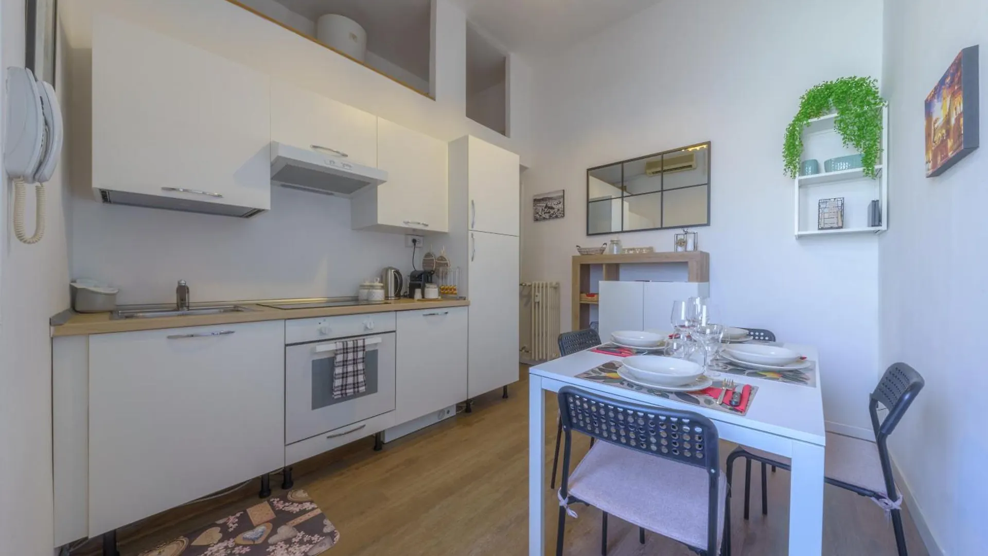 Suite In The Center Of Bolonya 0*,  İtalya